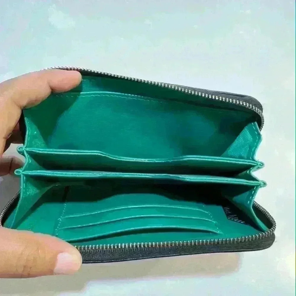 FOSSIL  BLACK LEATHER WALLET - Picture 2 of 12